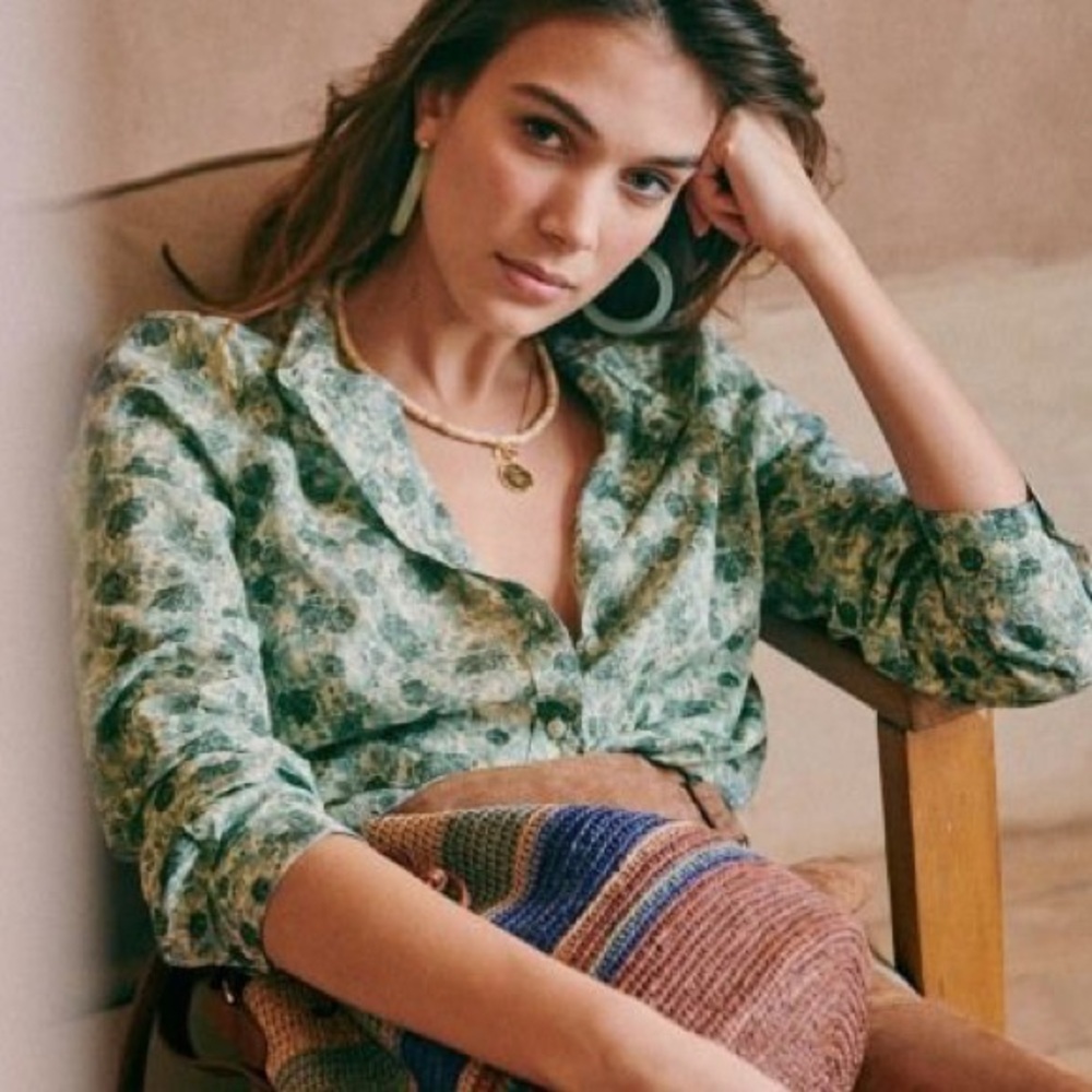 sezane pierro shirt in green peony